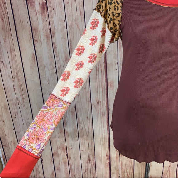 🚫SOLD🚫 Free People Bright Side Thermal in Burgundy with Leopard Floral Sleeves - Picture 8 of 11